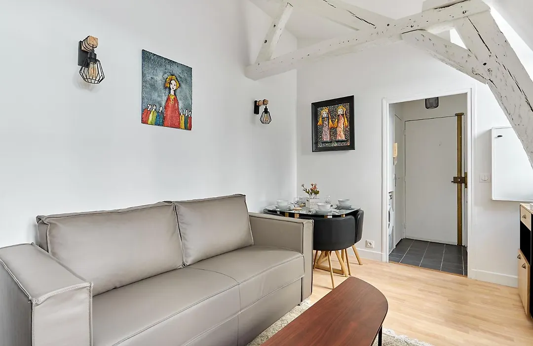 Charming 1 Bedroom Flat Coeur Du Marais By Studio Prestige-1